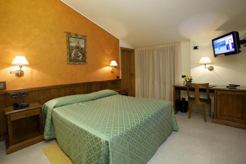 Hotel Campiglione 3*
